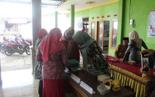 Pelatihan PMT untuk Balita bersama narasumber dari Puskesmas Gadnrungmangu II